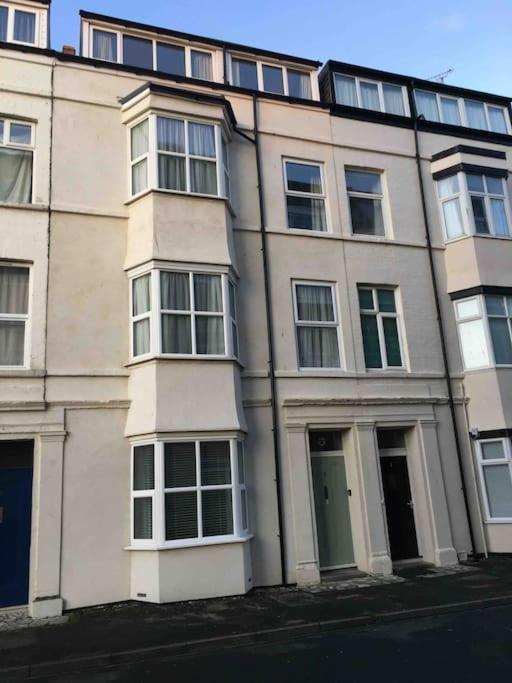 Tidesreach Filey, Sleeps 13, Close To Beach 외부 사진