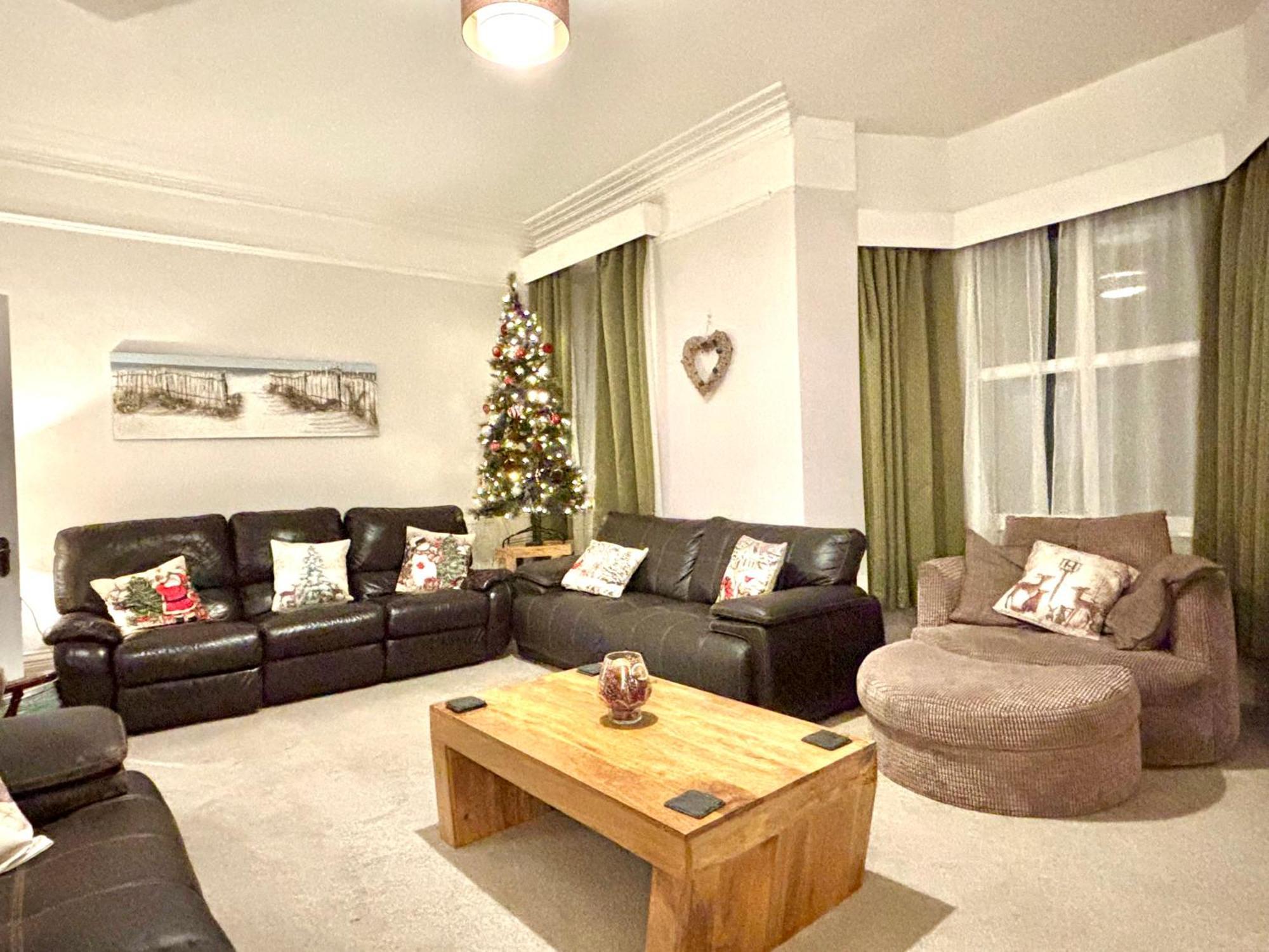 Tidesreach Filey, Sleeps 13, Close To Beach 외부 사진